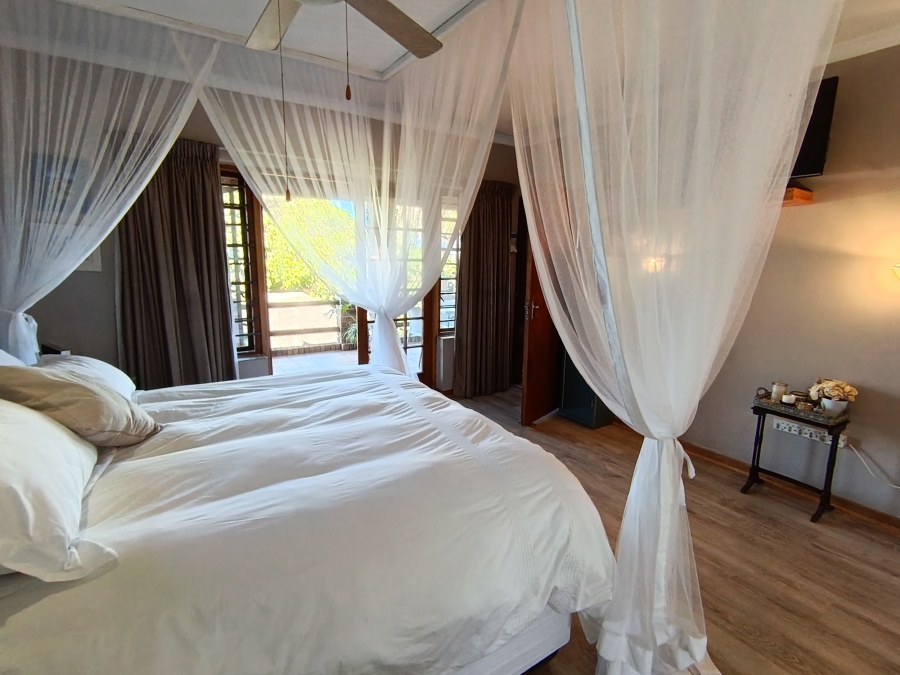 3 Bedroom Property for Sale in Wavecrest Eastern Cape